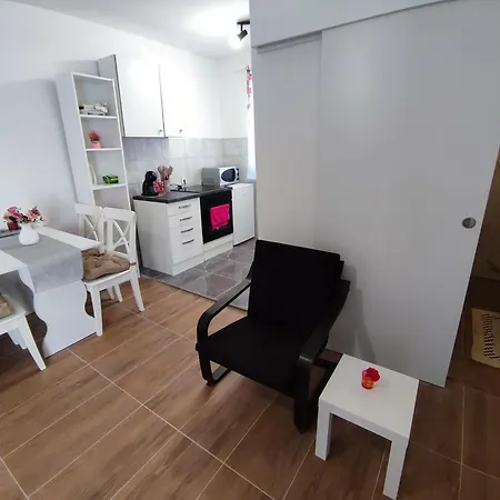 Tonka Apartment