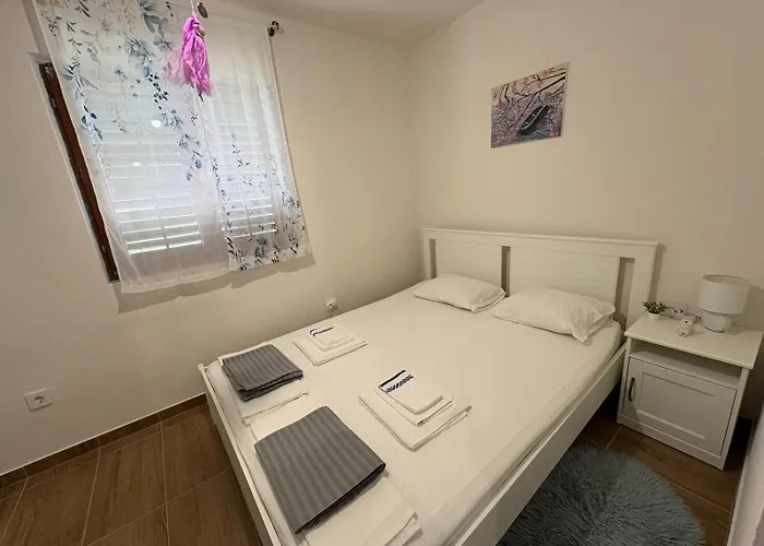 Lägenhet Tonka Pag Town